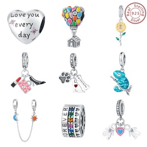 Venta al por mayor directa de fábrica: Set de dijes de plata de ley 925 con circonitas, diseño de corazón y perro camaleón, para pulseras DIY, ideal para regalo. - Product Image 1