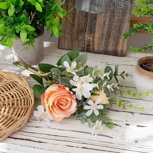 Bouquet de fleurs artificielles Rina Rose avec eucalyptus pour décoration de mariage et de maison CF01260 - Product Image 1