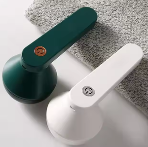 Wholesale <b>Portable</b> Electric <b>Lint</b> <b>Remover</b> Rechargeable Sweater Shavers Electric <b>Lint</b> <b>Remover</b> for Clothes and Furniture - Product Image 2