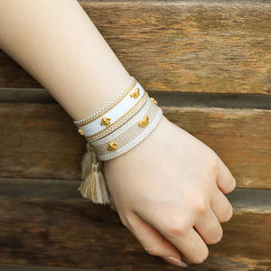 Bracelet de mode créatif fait à la main pour femmes Simple européen américain tissé à la main papillon alliage chaîne gland à la mode en gros - Product Image 2