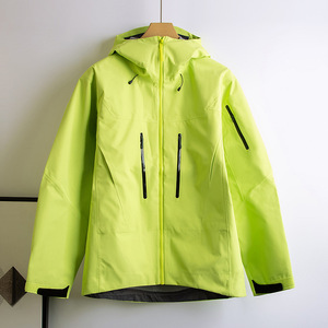 Veste de randonnée imperméable - Coupe-vent, 100% polyester, idéale pour les aventures en plein air - Product Image 4