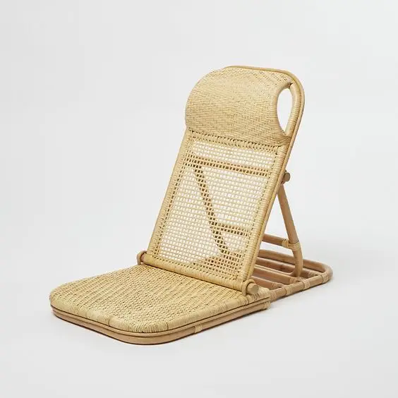 베트남 제조 업체 핫 세일 천연 등나무 고리 버들 휴대용 접이식 해변 안락 의자