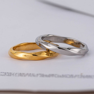 yunnique Simple Stainless Steel Electroplated 18K Geometric Irregular Thin <b>Couple</b> <b>Rings</b> For Wedding Unisex Jewelry - Product Image 2