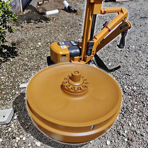 عجلة أمامية عالية الجودة لجرافة D9r مصنوعة من مواد 50mn/40mn/35mn بصلابة سطحية HRC48-56، قطع غيار مجموعة العجلات الأمامية بحالة جديدة - Product Image 2