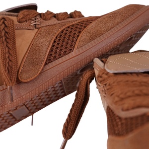 Sneakers décontractées rétro pour hommes personnalisées, respirantes, en mesh et daim, couleur et matériaux personnalisables, chaussures de sport pour la marche, sneakers personnalisées - Product Image 3