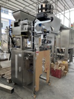 Machine d'emballage entièrement automatique pour sachets en papier de qualité alimentaire, avec fonctions d'emballage sous film, de remplissage, de scellage, de bouchage, d'étiquetage et de séchage (pour sachets et dessiccants)