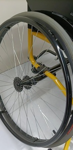 Fauteuil roulant de basketball en aluminium avec roue arrière à dégagement rapide pour les entraînements quotidiens - Product Image 5