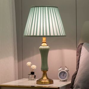 Lampe de bureau <span class=keywords><strong>libellule</strong></span> verte ou autre <span class=keywords><strong>couleur</strong></span> Lampe de table traditionnelle en céramique d'hôtel Lampe de table à led haut de gamme de luxe - Product Image 1
