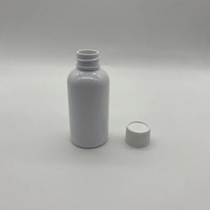 Botella de Plástico PET Blanca Personalizada de 60 ml (2 oz) para Jugo o Bebida Energética, con Tapa de Rosca y Serigrafía - Product Image 2