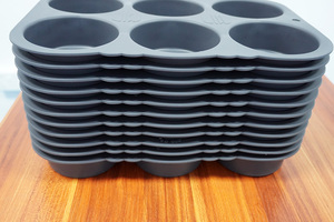 Moules à pain à <span class=keywords><strong>hamburger</strong></span> antiadhésives en silicone résistant à la chaleur à 6 cavités pour la cuisson de moules à pain français pour hamburgers faits <span class=keywords><strong>maison</strong></span> 50pcs/carton - Product Image 6