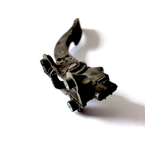 Pédale d'accélérateur 4891585AB pour Dodge Journey Caliber 2007-2009 à transmission automatique, pièce en plastique - Product Image 1