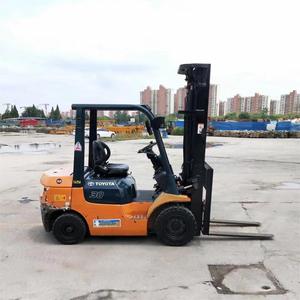 Montacargas Diésel Usado de 3T para Trabajo Pesado con Motor Diésel, Altura de Elevación de 6m, Marco de Tres Puertas - Product Image 3