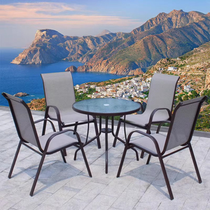 Ensemble <span class=keywords><strong>de</strong></span> mobilier <span class=keywords><strong>de</strong></span> salle à manger d'extérieur moderne et durable en fer, avec <span class=keywords><strong>table</strong></span> <span class=keywords><strong>pliable</strong></span>, parasol à colonne centrale et coussin imperméable pour cour et villa - Product Image 2