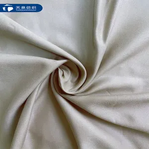 ผ้าโพลีเอสเตอร์100% ผ้าทอลายทแยงนุ่มสำหรับเครื่องแบบชุดทำงานผ้าฝ้าย100แท้