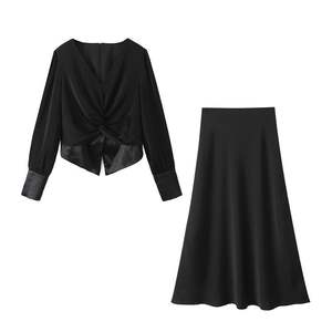 Ensemble chemise et jupe en satin Happy Plus, col en V, style fourreau noir foncé pour femme, grande taille N8982 - Product Image 2