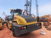 Compacteur vibrant à tambour unique industriel 142 kW 20 tonnes XS205 pour le compactage des sols et des fondations de talus