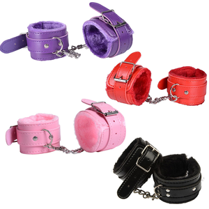 High-end Sexy regolabile in PU peluche manette polsino alla caviglia BDSM Bondage Sex Toy restrizioni di <span class=keywords><strong>sesso</strong></span> Bondage <span class=keywords><strong>accessori</strong></span> esotici - Product Image 1