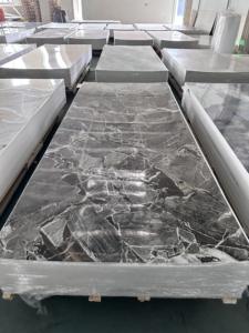 Panneaux muraux en PVC en marbre noir et or des Maldives à haute brillance motif damassé Planchas imperméables Pvc Marmol Pvc plaque de marbre - Product Image 5