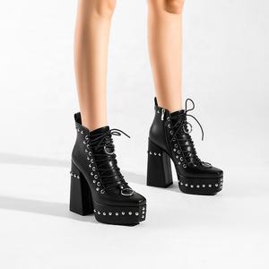 Bottines à plateforme cloutées pour femme Moncheer, à lacets, talon épais, fourrure légère, style gothique <span class=keywords><strong>punk</strong></span>, talon haut et large, tendance - Product Image 1