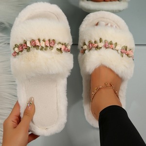<span class=keywords><strong>Fourrure</strong></span> à semelle souple pour femmes Offre Spéciale pour pantoufles avec mode d'imitation de fleur à la maison pour l'été, le printemps et l'automne - Product Image 3