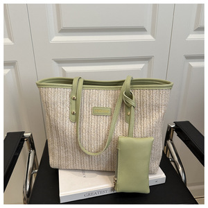 Sac à main tressé tendance été 2026 KH avec <span class=keywords><strong>pochette</strong></span> assortie, sac de plage <span class=keywords><strong>chic</strong></span> <span class=keywords><strong>en</strong></span> <span class=keywords><strong>paille</strong></span>, grand sac à bandoulière de grande capacité avec garniture <span class=keywords><strong>en</strong></span> PU - Product Image 4