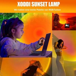 โคมไฟตั้งโต๊ะ LED อลูมิเนียมดีไซน์ทันสมัยสีสันสวยงาม ใช้ไฟ AC สำหรับห้องนอน - Product Image 3