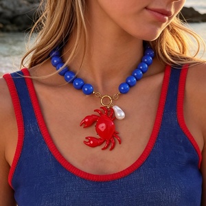 Collar con colgante <span class=keywords><strong>de</strong></span> cangrejo rojo con cuentas azules <span class=keywords><strong>de</strong></span> resina, gargantilla estilo océano para mujer, joyería <span class=keywords><strong>de</strong></span> playa <span class=keywords><strong>de</strong></span> verano - Product Image 1