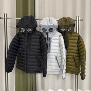 Veste d'hiver pour homme avec capuche et poches pour lunettes, en coton matelassé vertical, résistante au vent, pour usage quotidien, trois couleurs, vente en gros - Product Image 1