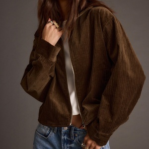 Chaquetas de Pana para Mujer a la Moda en Color Chocolate, Cálidas para Invierno con Relleno de Algodón - Product Image 1