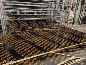 Madera Contrachapada Recubierta con Película Anticorrosiva y Resistente al Desgaste de 12-18 mm, en Oferta, para Encofrados de Construcción - Product Image 3