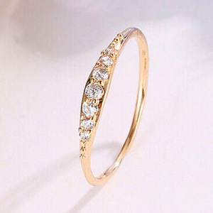 Anillo de Diamantes en Oro Rosa F863, Corte Baguette Cónico, Color G Natural, Joyería de Compromiso para Mujer - Product Image 2