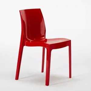 Silla de Polipropileno Roja, Diseño Moderno, para Uso en Interiores y Exteriores - Product Image 1