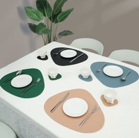 Set de Napperons de Table Double Face Élliptiques Nordiques en Cuir PU Style Classique et Roulettes en Plastique