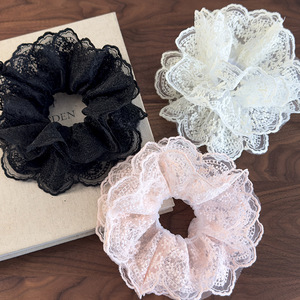 Serre-tête pour femme en tissu doux avec dentelle française florale et nœud surdimensionné, accessoire capillaire superposé, cadeau - Product Image 2