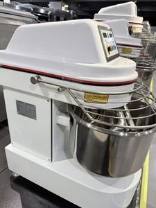 Amasadora de Harina y Mezcladora de Masa Comercial Shenchu de 25 kg, de Acero Inoxidable, para Pastelería - Product Image 3