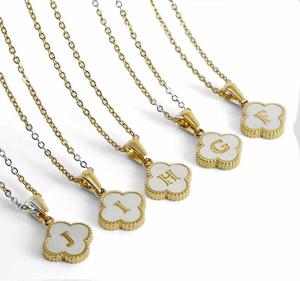 Nouveau collier en acier inoxydable plaqué or 18 carats avec pendentif trèfle à quatre feuilles, lettres en coquillage, bijoux pour femmes - Product Image 2