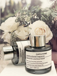 Rafraîchisseur <span class=keywords><strong>d</strong></span>'<span class=keywords><strong>air</strong></span> de tableau de bord de voiture de parfum <span class=keywords><strong>d</strong></span>'huile essentielle de verre de luxe moderne de 50ml avec la fonction <span class=keywords><strong>d</strong></span>'aromathérapie Cadeaux de parfum de Cologne - Product Image 5