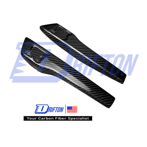 Emblema de Fibra de Carbono para Guardabarros de Nissan R35 GTR 2008-2026 - Product Image 1
