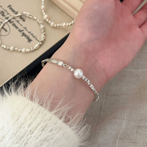 Bracelet demi-bangle en argent Sterling S925 avec perles d'eau douce naturelles pour femmes, bijoux de couleur blanche à porter au quotidien - Product Image 4