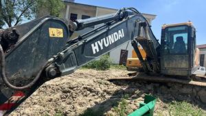 Pelle multifonction sur chenilles originale de la Corée Hyundai 215VS Hyundai 225LC 220LC haute efficacité en bon état en vente - Product Image 4