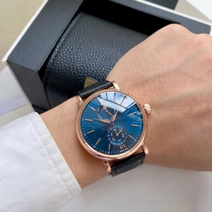 Montres mécaniques à phases lunaires les plus vendues avec un design tendance, cadran bleu de haute qualité et boîtier doré - Product Image 6