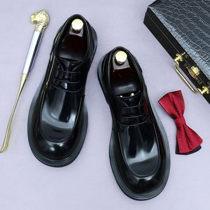 Chaussures Derby en cuir à bout large pour hommes, style britannique, en cuir de vachette véritable et cuir verni, idéales pour les pieds larges - Product Image 6