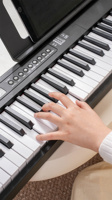 Nouveau clavier de musique numérique Piano 88 touches avec MIDI et touches tactiles synthétiseur pliable pour cadeau