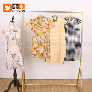 Geryon Vintage venta al por mayor Cheongsam Qipao Pakaian Bekas vestido largo chino mezclado a granel ropa <span class=keywords><strong>usada</strong></span> Chipao para mujeres pacas - Product Image 2