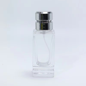 ขวดน้ำหอมแก้วใสคุณภาพสูงขนาด 50 มล. ขวดน้ำหอมแก้วใสเปล่าขนาด 50 มล. พร้อมฝาสีเงิน - Product Image 3