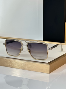 <span class=keywords><strong>Lunettes</strong></span> <span class=keywords><strong>de</strong></span> <span class=keywords><strong>soleil</strong></span> polarisées UV400 carrées <span class=keywords><strong>de</strong></span> luxe pour hommes et femmes, à double pont, à changement <span class=keywords><strong>de</strong></span> couleur, vente en gros 2025 - Product Image 2