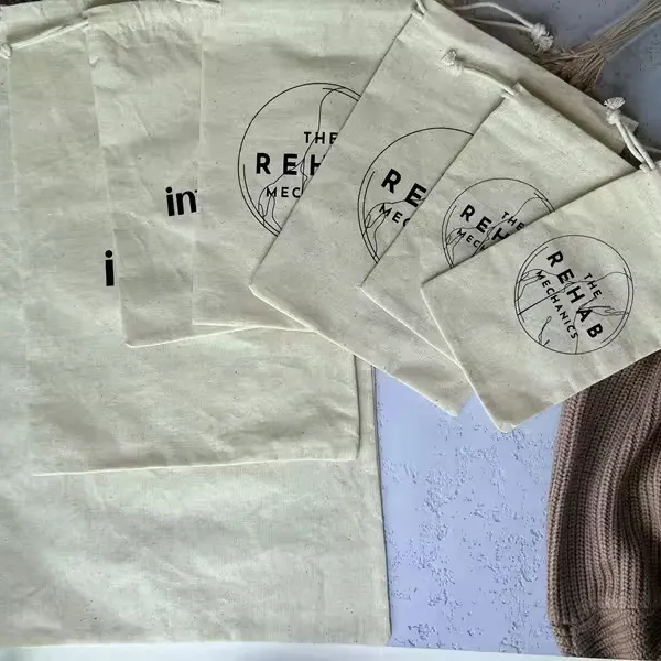 カスタムロゴシルクスクリーンプリントオーガニックコットンモスリンダブルショッピングキャンバス巾着ポーチハンドバッグシューズ用ダストバッグ