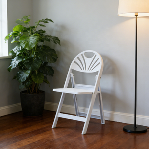 Chaise pliante en résine plastique blanche avec dossier en maille PP, écologique, imperméable et résistante aux intempéries - Product Image 4