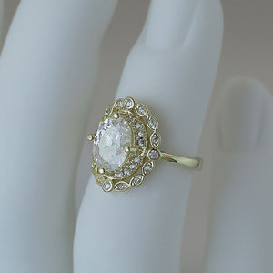 Anello creativo cavo per donna, design scintillante con intarsi, gioielli alla moda color oro - Product Image 4