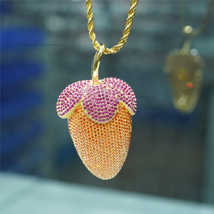 Collier pendentif Hip-Hop bicolore en zircon fraise, effet glacé et étincelant, coloré, accessoires de bijoux pour chanteurs - Product Image 2